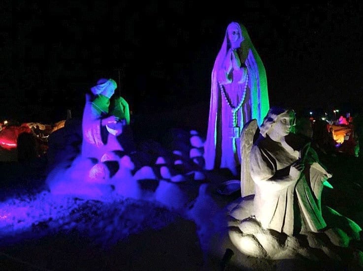 Illuminated-Fiesa-SandSculptures